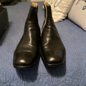 Kenneth Cole men’s black boots, size 10